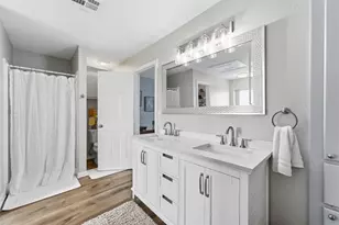 223 Kona Dr, Tiki Island, TX 77554 - Photo 25