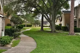 6171 Dryad Dr, Houston, TX 77035 - Photo 37