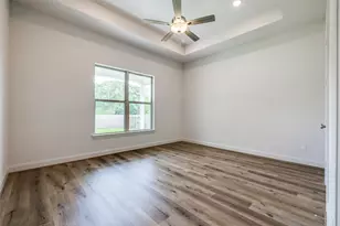 369 Covey Ln, Sealy, TX 77474 - Photo 19