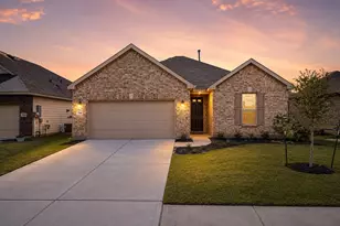 714 Allana Ln, Alvin, TX 77511 - Photo 1
