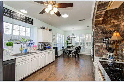 6807 Hollow Hearth Drive, Houston, TX 77084 - Photo 17