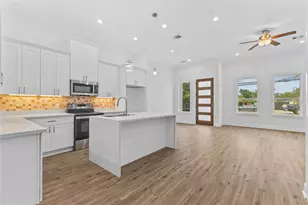 7805 Farnsworth St, Houston, TX 77022 - Photo 3