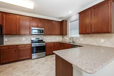 16021 Summerville Lake Drive, Tomball, TX 77377 - Photo 11