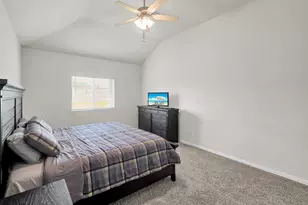 398 Shoreview Dr, Conroe, TX 77303 - Photo 17