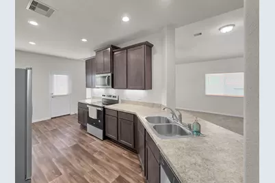 398 Shoreview Drive, Conroe, TX 77303 - Photo 11