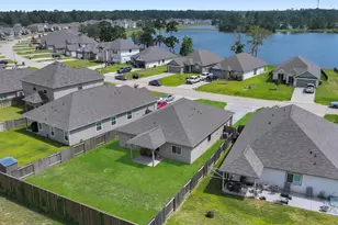 398 Shoreview Dr, Conroe, TX 77303 - Photo 33