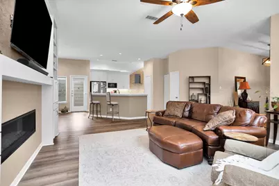 7 Cypress Bayou Court, The Woodlands, TX 77382 - Photo 9