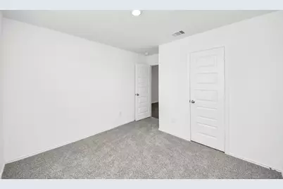 2007 Woodlark Way, Sealy, TX 77474 - Photo 5