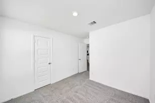 2007 Woodlark Way, Sealy, TX 77474 - Photo 11