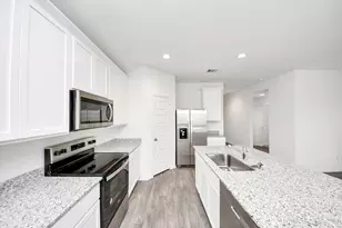 2007 Woodlark Way, Sealy, TX 77474 - Photo 17