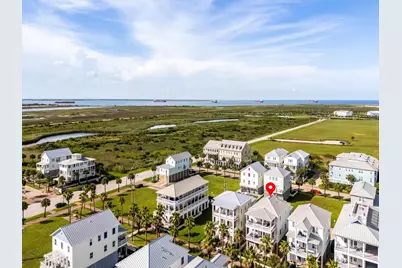 802 Beachtown Passage, Galveston, TX 77550 - Photo 5