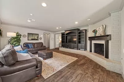 1639 Fall Valley Drive, Houston, TX 77077 - Photo 19