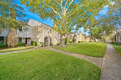 8726 Wilcrest Drive #8726, Houston, TX 77099 - Photo 27