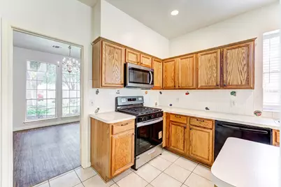 8510 Nashwood Court, Houston, TX 77040 - Photo 11