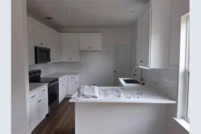 6835 Landor Street, Houston, TX 77028 - Photo 9