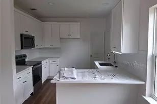6835 Landor St, Houston, TX 77028 - Photo 9