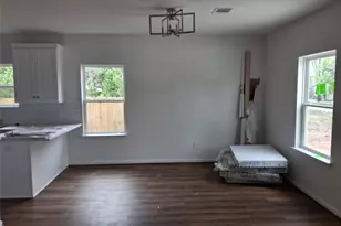 6835 Landor St, Houston, TX 77028 - Photo 19