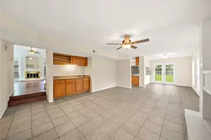 2206 Greencove Ln, Sugar Land, TX 77479 - Photo 9