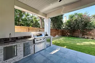 3818 Drake St, Houston, TX 77005 - Photo 15