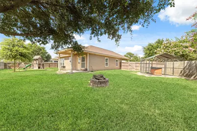 310 Regal Court, Bellville, TX 77418 - Photo 25