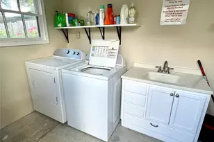 4630 Clay St, Houston, TX 77023 - Photo 17