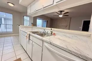 3919 Fairmont Pkwy, Pasadena, TX 77504 - Photo 17