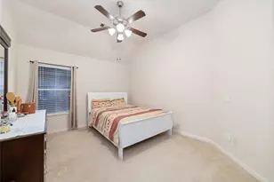 9815 Ryans Park Ln, Houston, TX 77089 - Photo 25