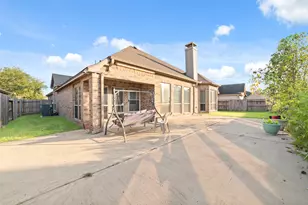 9815 Ryans Park Ln, Houston, TX 77089 - Photo 5