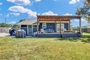428 S Lazy Ln, Clute, TX 77531 - Photo 29