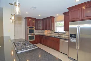 4513 S Flamingo Dr, Seabrook, TX 77586 - Photo 9