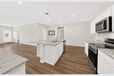 216 Rockbridge Drive, Huntsville, TX 77340 - Photo 5