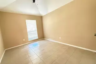 2107 Castle Gardens Ln, Katy, TX 77449 - Photo 13