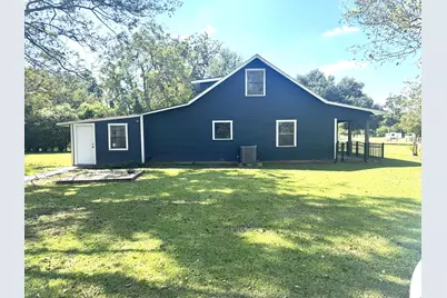 1207 Half Moon Drive, Wharton, TX 77488 - Photo 7