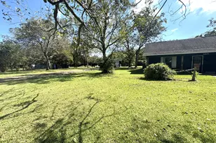 1207 Half Moon Dr, Wharton, TX 77488 - Photo 3