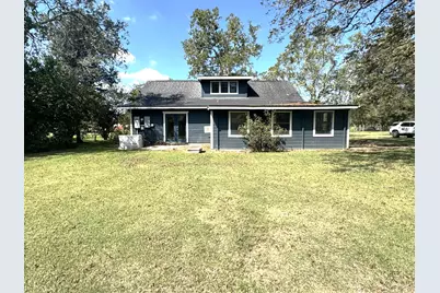 1207 Half Moon Drive, Wharton, TX 77488 - Photo 9
