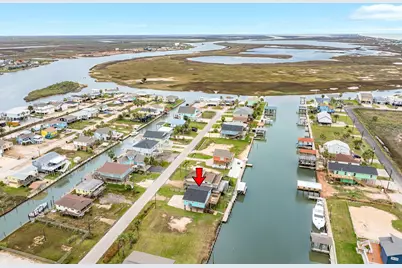 306 Pompano Lane, Surfside Beach, TX 77541 - Photo 7