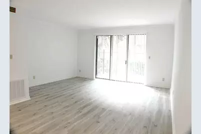 2425 Underwood Street #157, Houston, TX 77030 - Photo 7