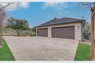 3315 E Bayou Drive, Shoreacres, TX 77571 - Photo 5