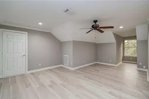 3315 E Bayou Dr, Shoreacres, TX 77571 - Photo 31