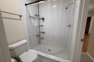 3837 Tanglewilde St, Houston, TX 77063 - Photo 7