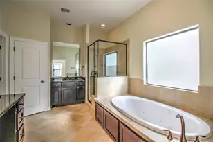 11207 Mattina Dr, Houston, TX 77042 - Photo 9