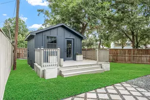 802 W 41st St, Houston, TX 77018 - Photo 25