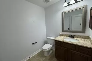 22 W Oaks Dr, Pasadena, TX 77058 - Photo 21
