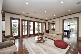 2400 McCue Rd, Houston, TX 77056 - Photo 27