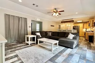 6790 Greenwood Dr, Beaumont, TX 77706 - Photo 5