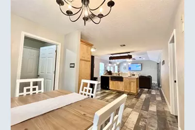 6790 Greenwood Drive, Beaumont, TX 77706 - Photo 13