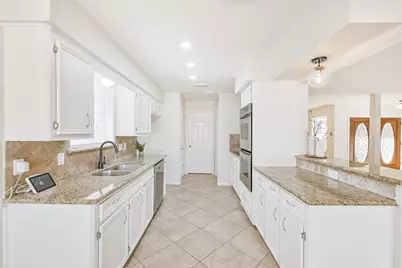 6114 Elkwood Forest Drive, Houston, TX 77088 - Photo 15