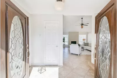 6114 Elkwood Forest Drive, Houston, TX 77088 - Photo 5