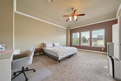 1113 Sherwood Trails, Houston, TX 77043 - Photo 11