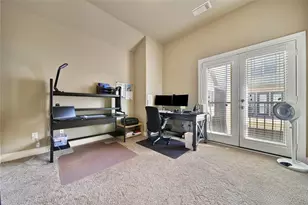 1113 Sherwood Trails, Houston, TX 77043 - Photo 17